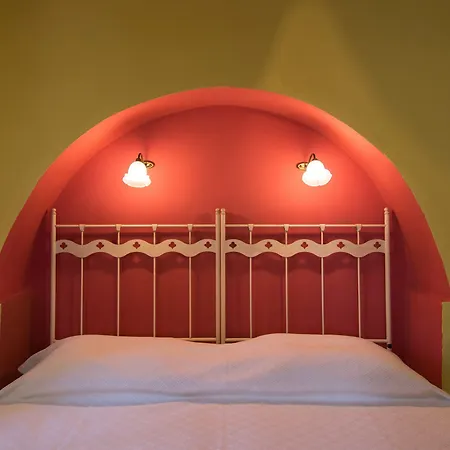 מלון De Loulia 4*