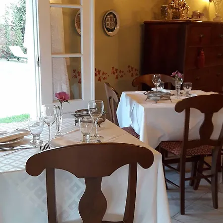 Otel De Loulia Peroulades (Corfu)