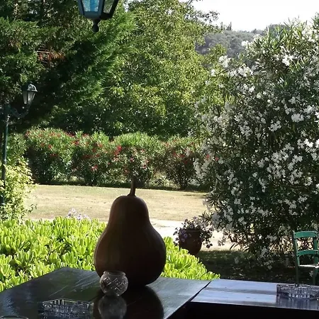 מלון De Loulia Peroulades (Corfu)