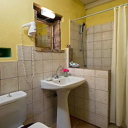 De Loulia Otel