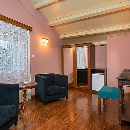 Hotel De Loulia