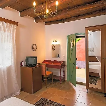 De Loulia Hotel Peroulades (Corfu)