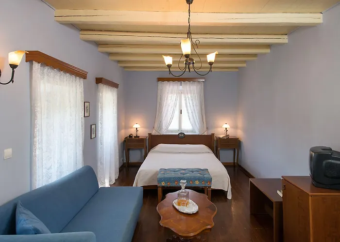 Hotel De Loulia 4*