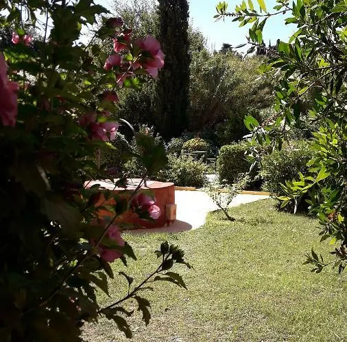 Hotel De Loulia 4*