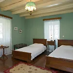 De Loulia Peroulades (Corfu)
