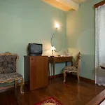 De Loulia