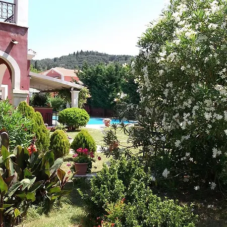 De Loulia Ξενοδοχείο Περουλάδες
