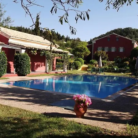 De Loulia Ξενοδοχείο 4*